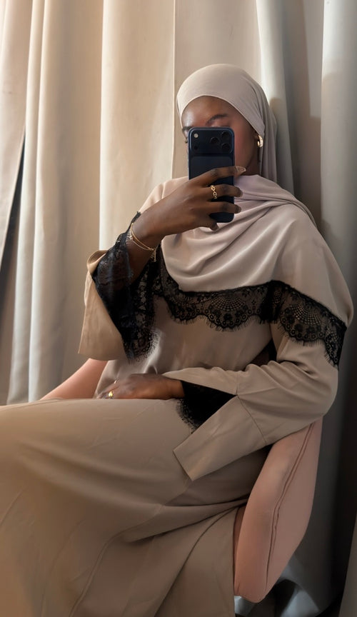 Abaya Nayla