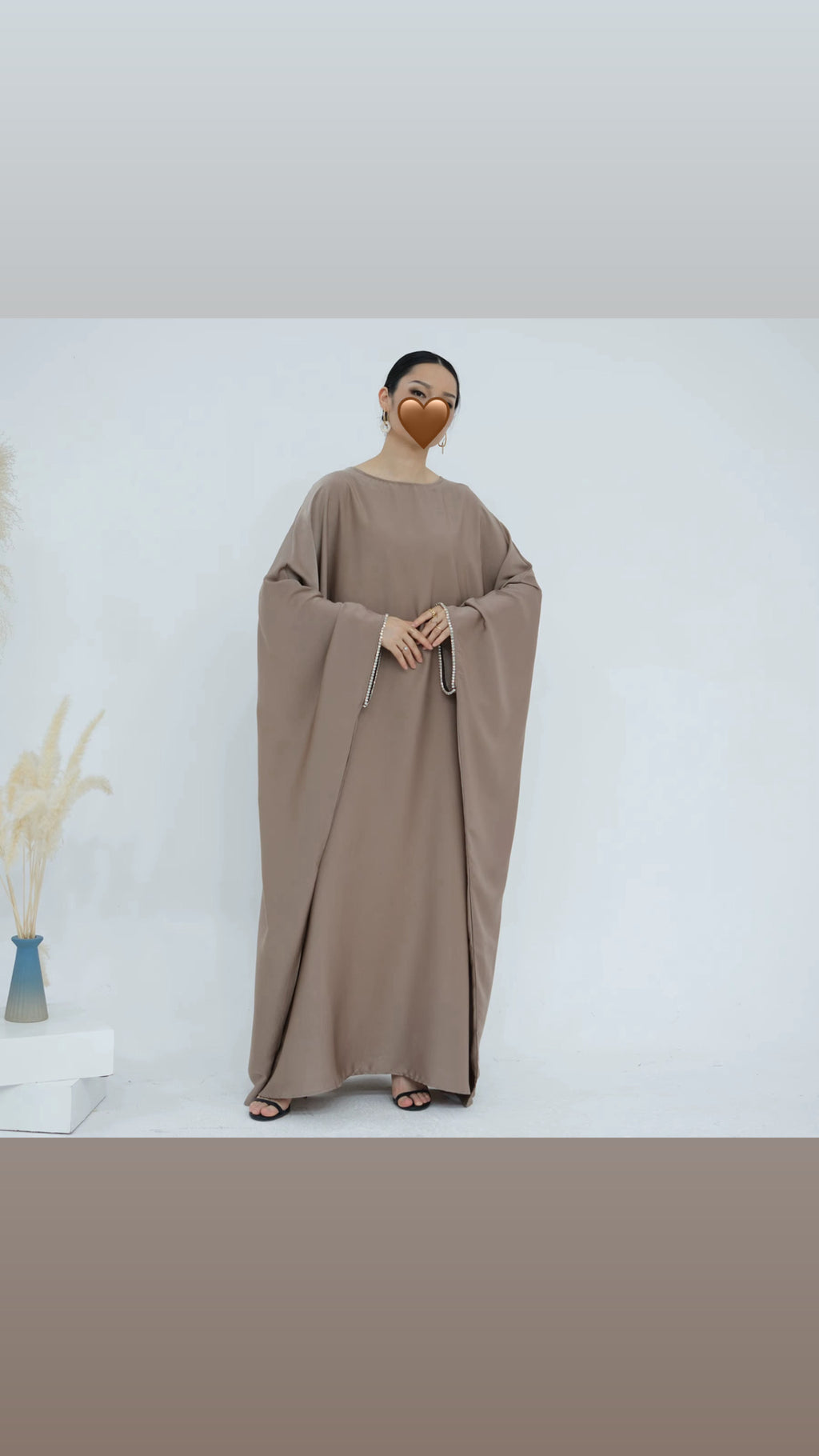 Abaya Mina couleur Moka - Amana Clothing